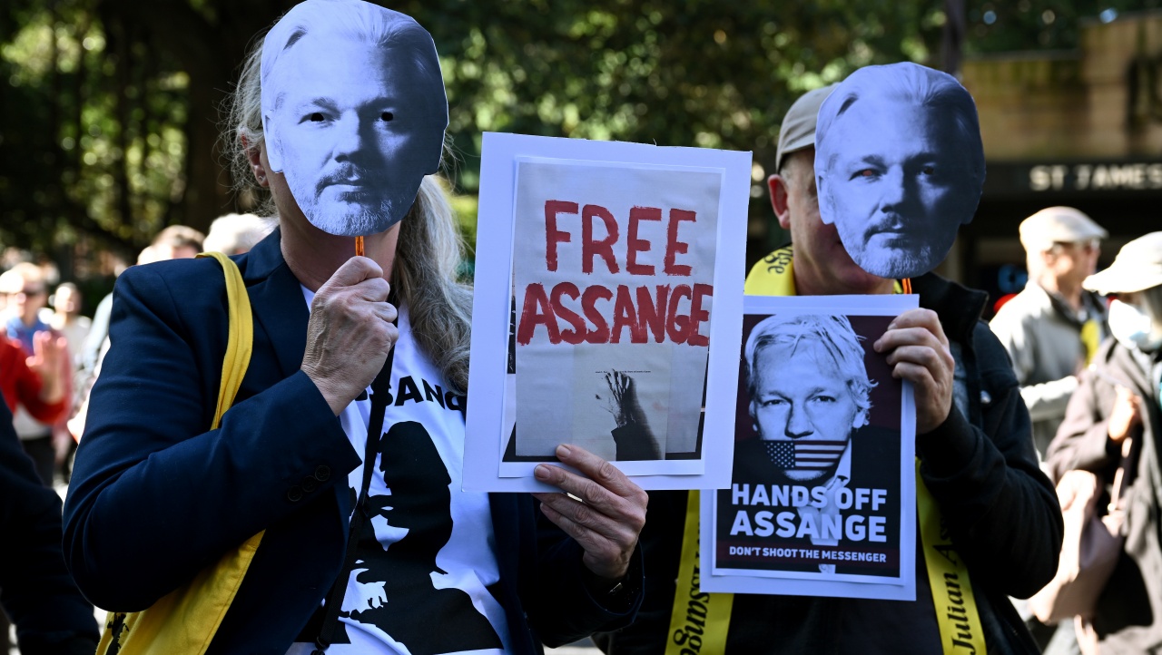 assange