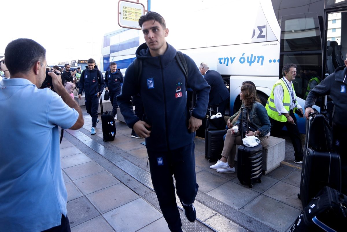 [372431] nations league / ΑΝΑΧΩΡΗΣΗ ΤΗΣ ΕΘΝΙΚΗΣ ΑΝΡΩΝ ΓΙΑ ΛΟΝΔΙΝΟ (ΘΑΝΑΣΗΣ ΔΗΜΟΠΟΥΛΟΣ / eurokinissi)