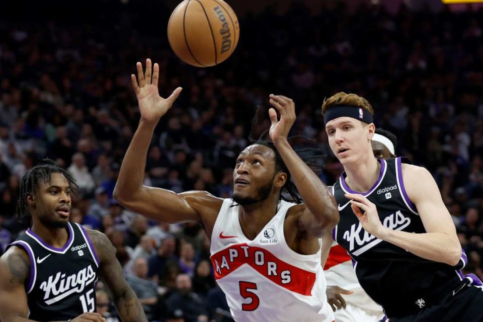 nba toronto raptors at sacramento kings