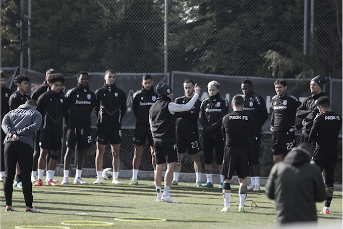 paok practice lucescu